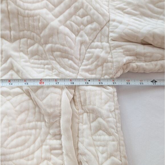 Silence+Noise White Quilted Velvet Hooded Full Zip Cropped Jacket, Size XS/S - Picture 6 of 7